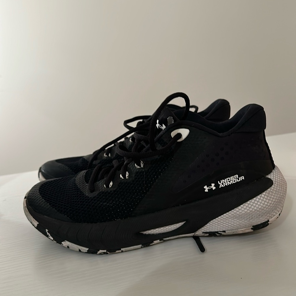 UnderArmour Badketball Hightops